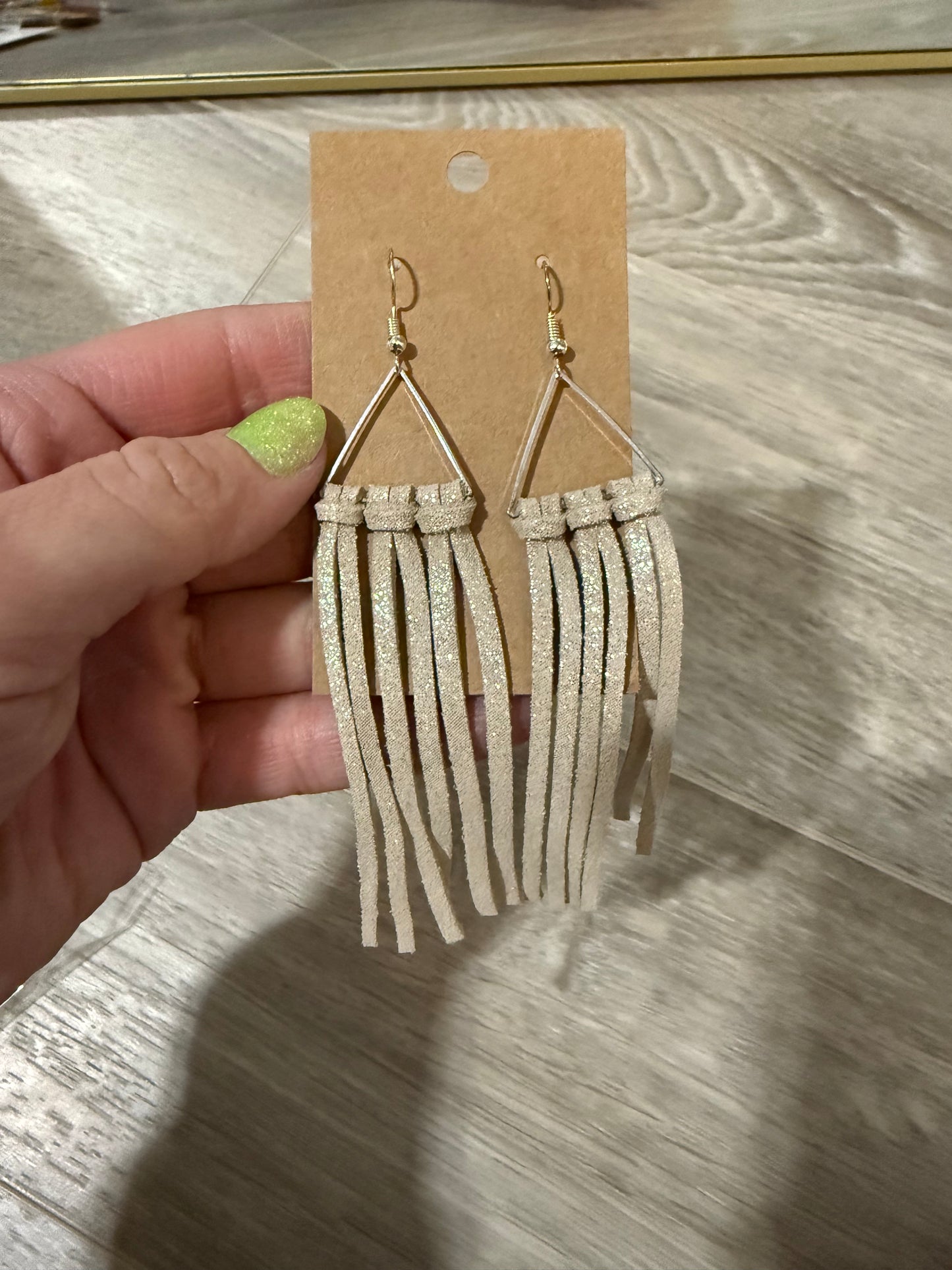 Sparkly Cream Earrings