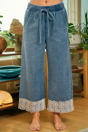 Floral Lace Trim Denim Pants