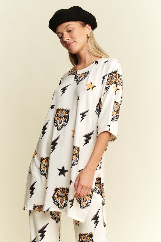 Eye Of The Tiger Lounge Set