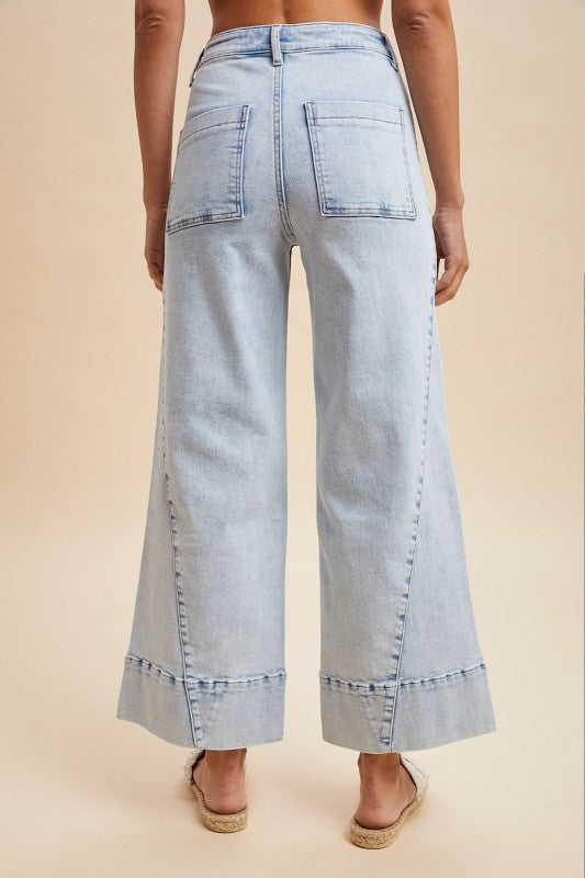 Seam Detailed Light Jean
